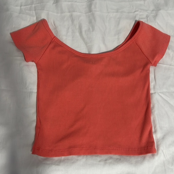 American Eagle Cinch Front Top - Picture 2 of 3